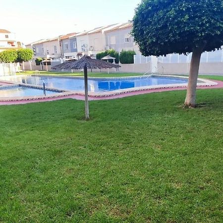 Estudio De Lujo Torrevieja Bagian luar foto