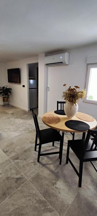 Estudio De Lujo Torrevieja Bagian luar foto